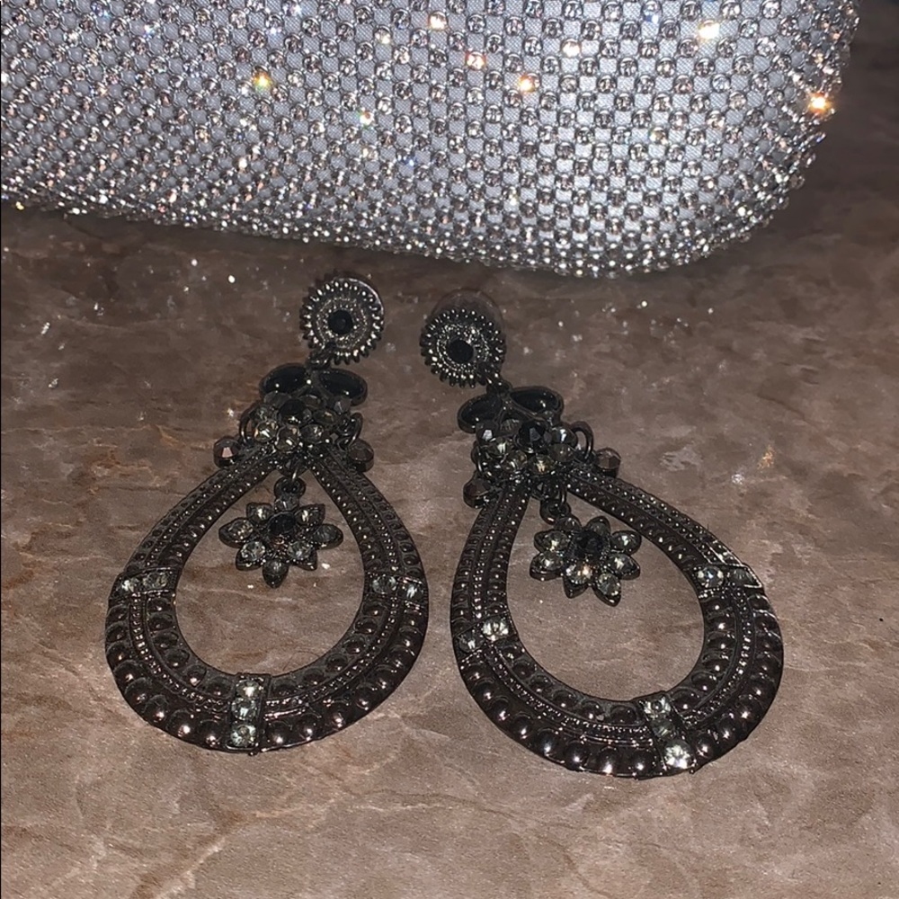 Gray chandelier earrings